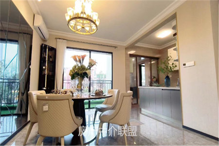 龙脉江南世家1室32.5万46m2精装出售
